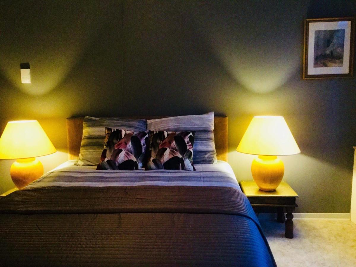 B&B East&West イープル エクステリア 写真